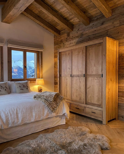 ARMOIRE
