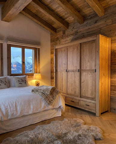 ARMOIRE