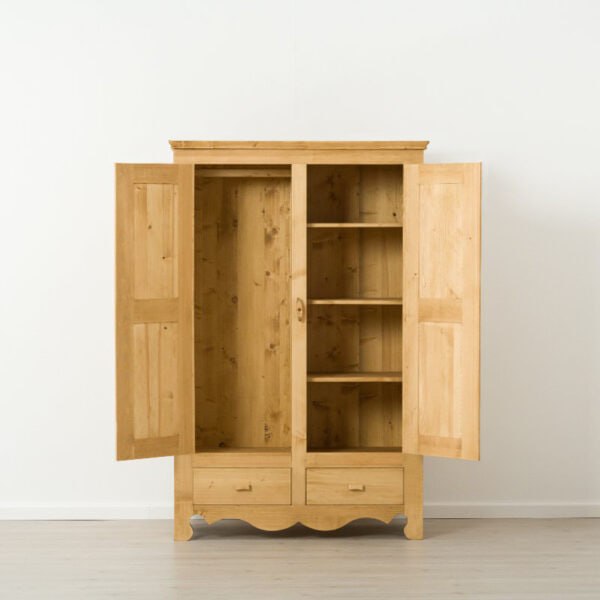 ARMOIRE