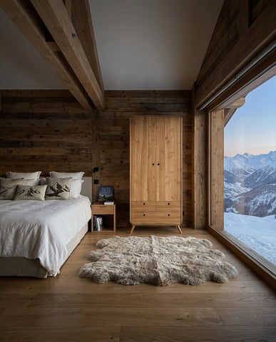 ARMOIRE