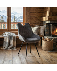 CHAISE