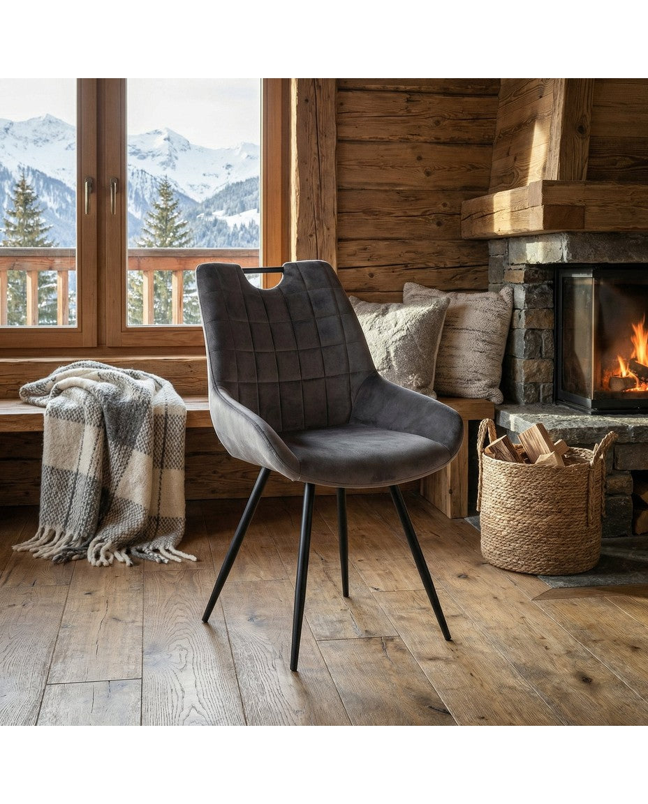 CHAISE