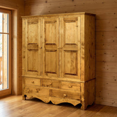 ARMOIRE