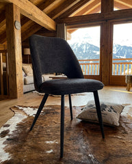 CHAISE ROXANE
