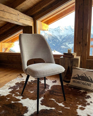 CHAISE ROXANE